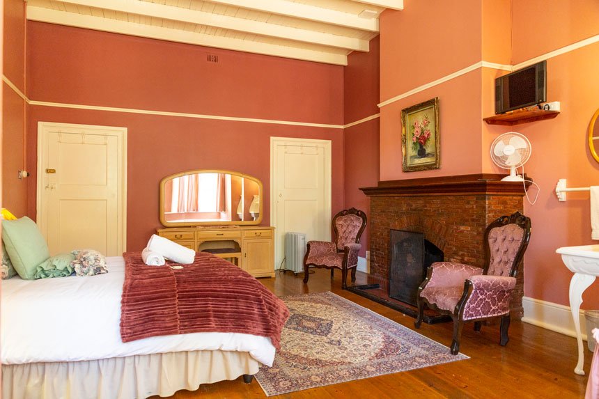 Castle_Rooms-25.jpg